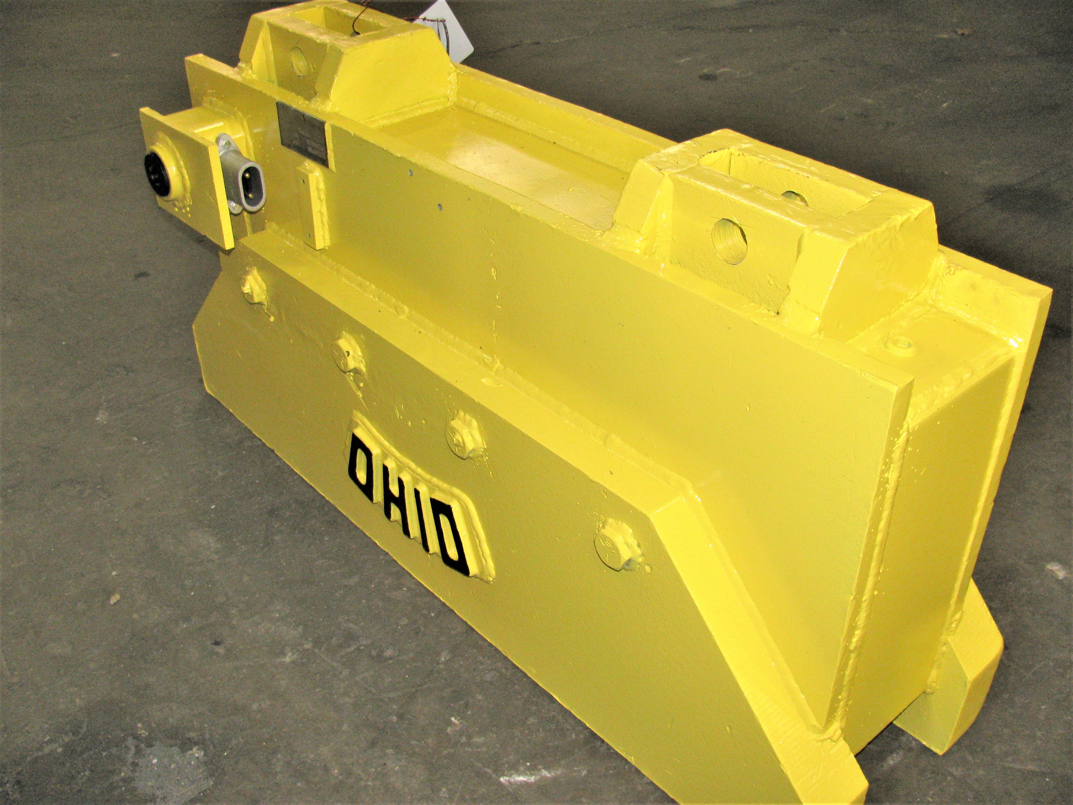 10272600000 585596cf48dc8171e7fba19105f74555fc26c526