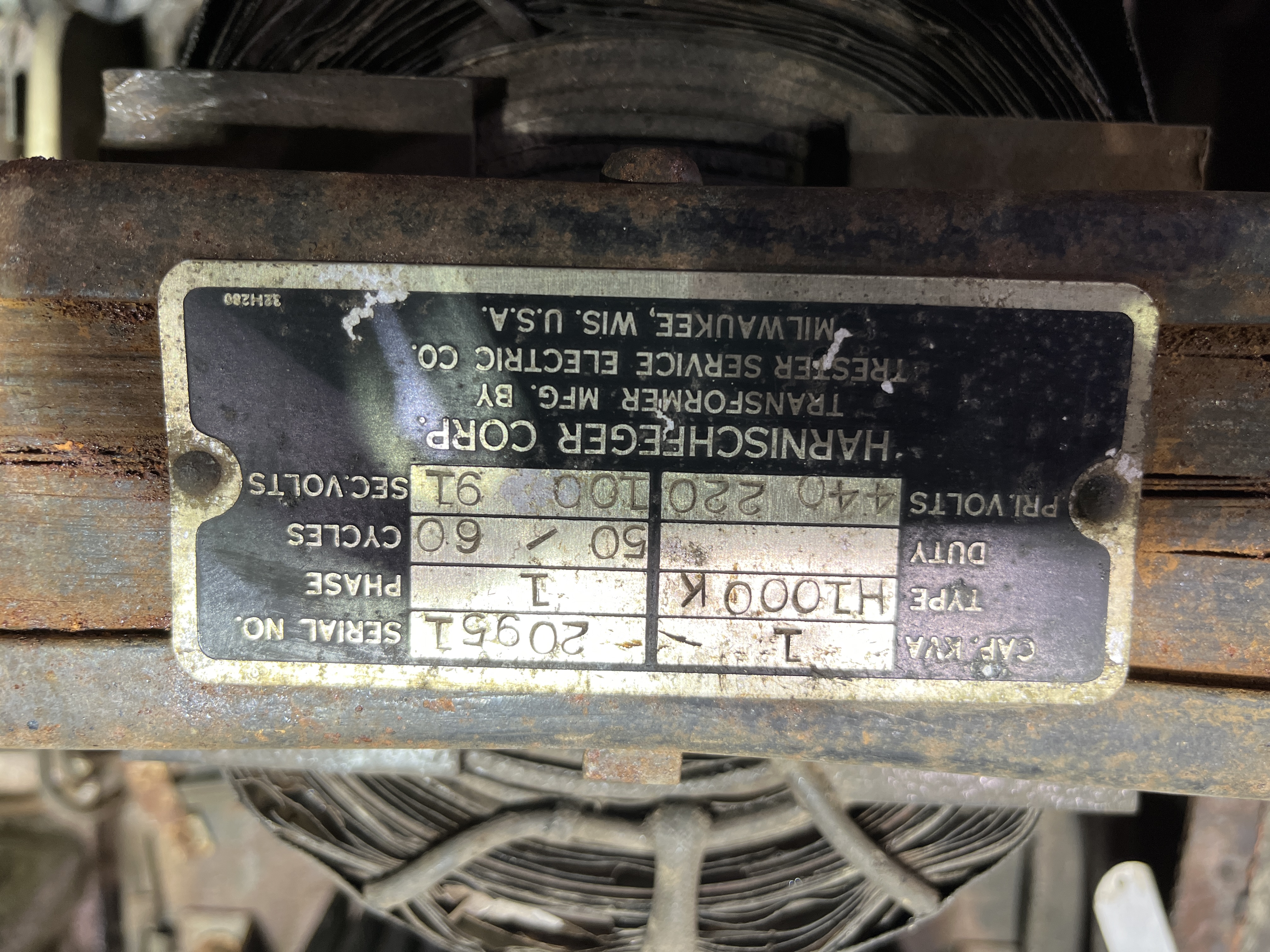 11586900000 f79d1f4518a5b6008f8bbd1d5c490c9844f078ab