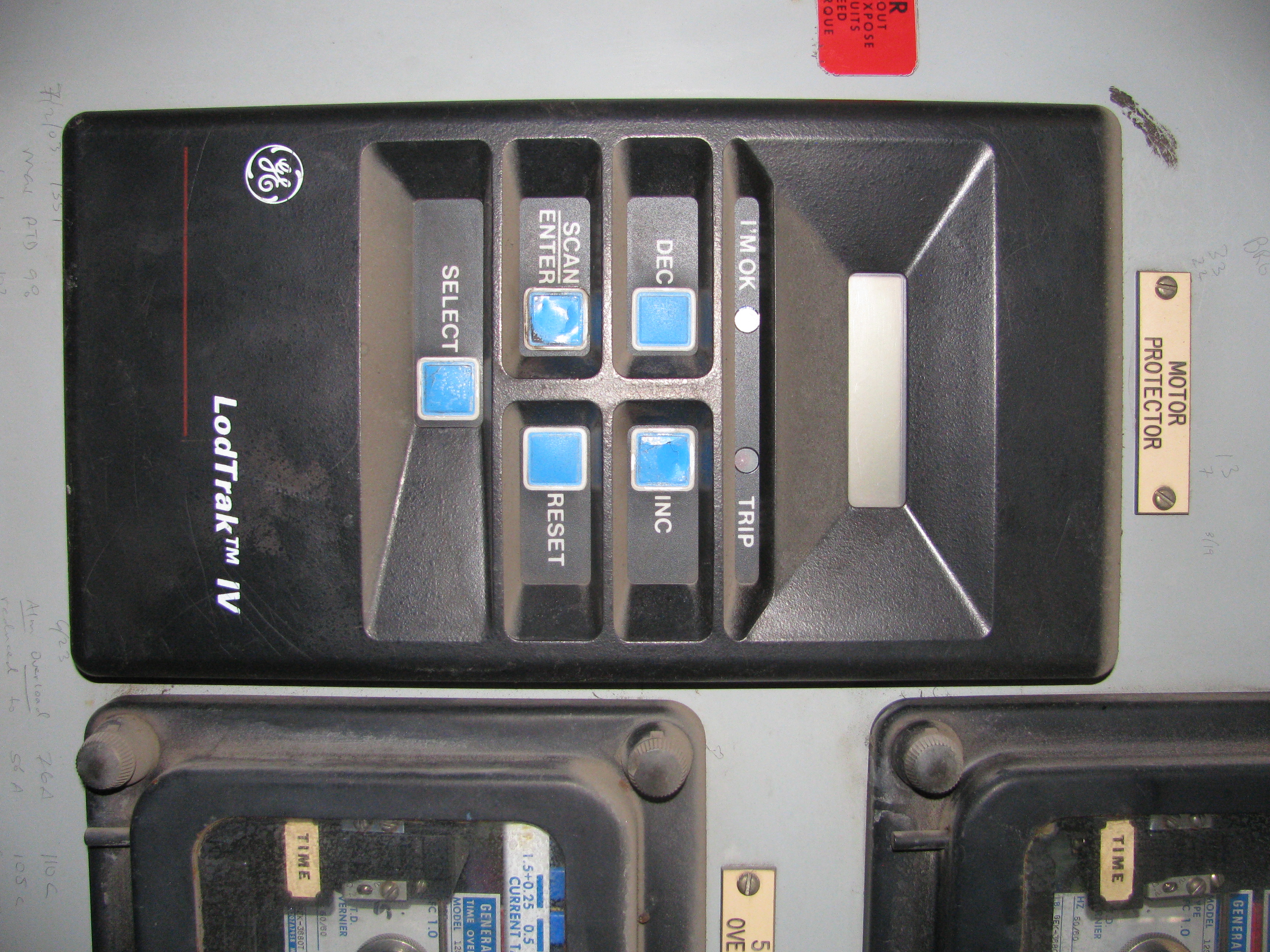 11696300700 546dcbc9abb040ab8c19d543afdf76c463d7e69f