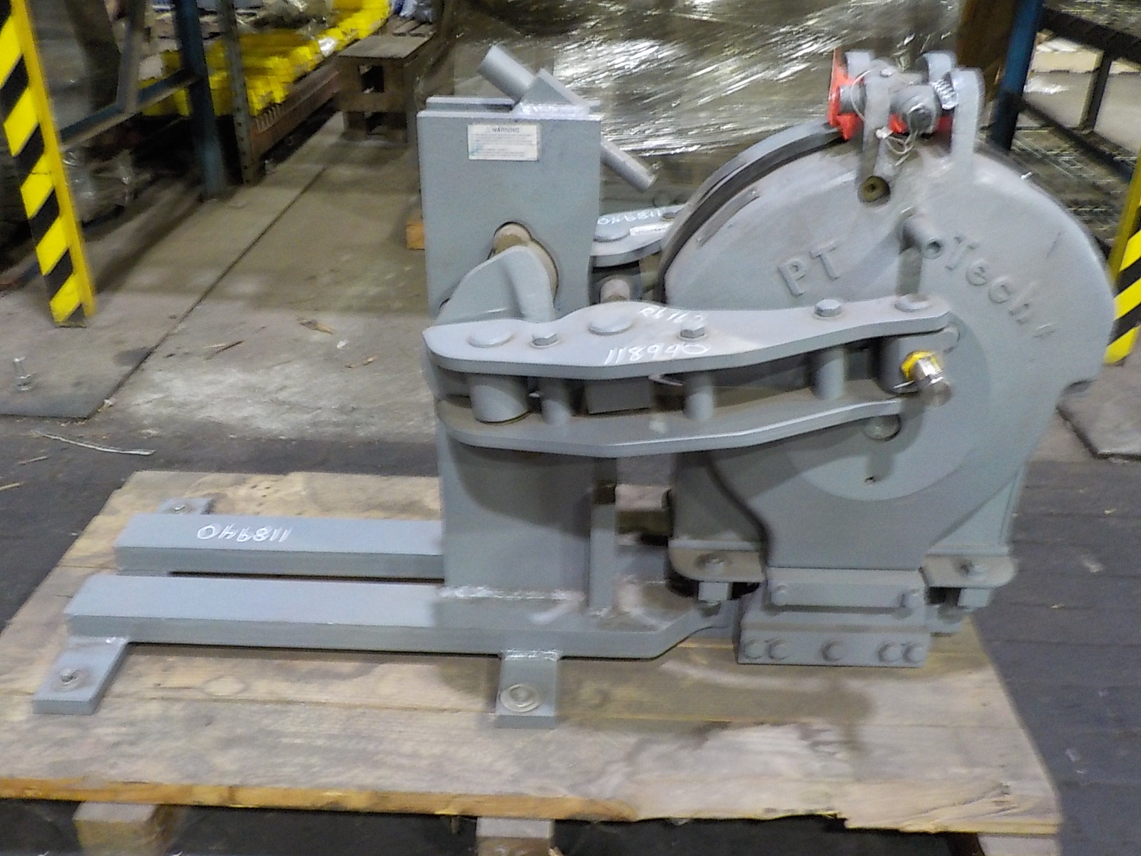 11894000000 5dd3b7727493eec373f4a171995d68ddf704253d