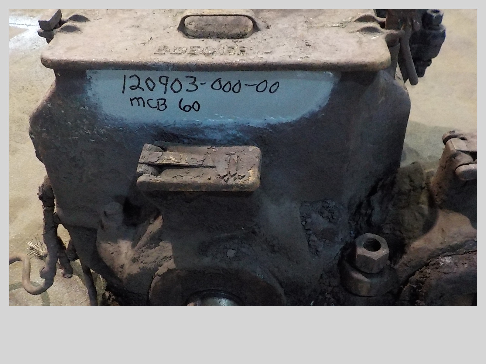 12090300000 4d96164971f09475b247e11f5d1e01612bf7379a