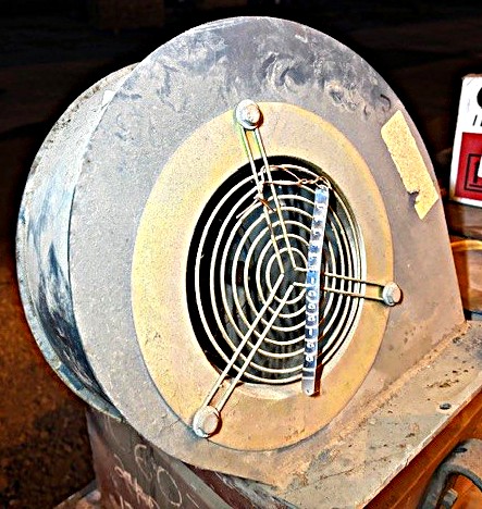 12151600000 77470abe18ffdaa40f7746cb36e93f5a4017fadd