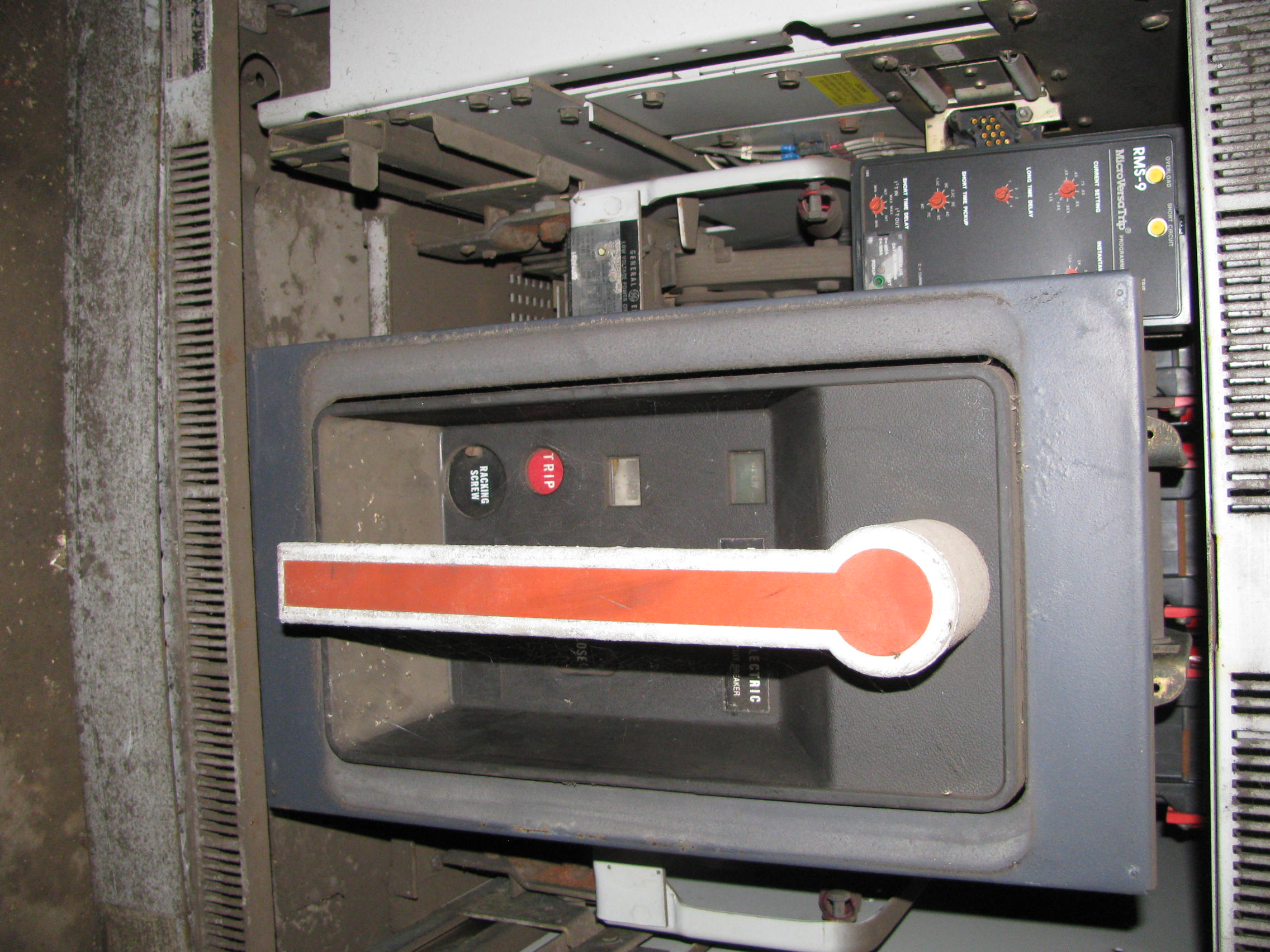 12165800200 258c8f009159097b9dd16758a2a45042eca49a04