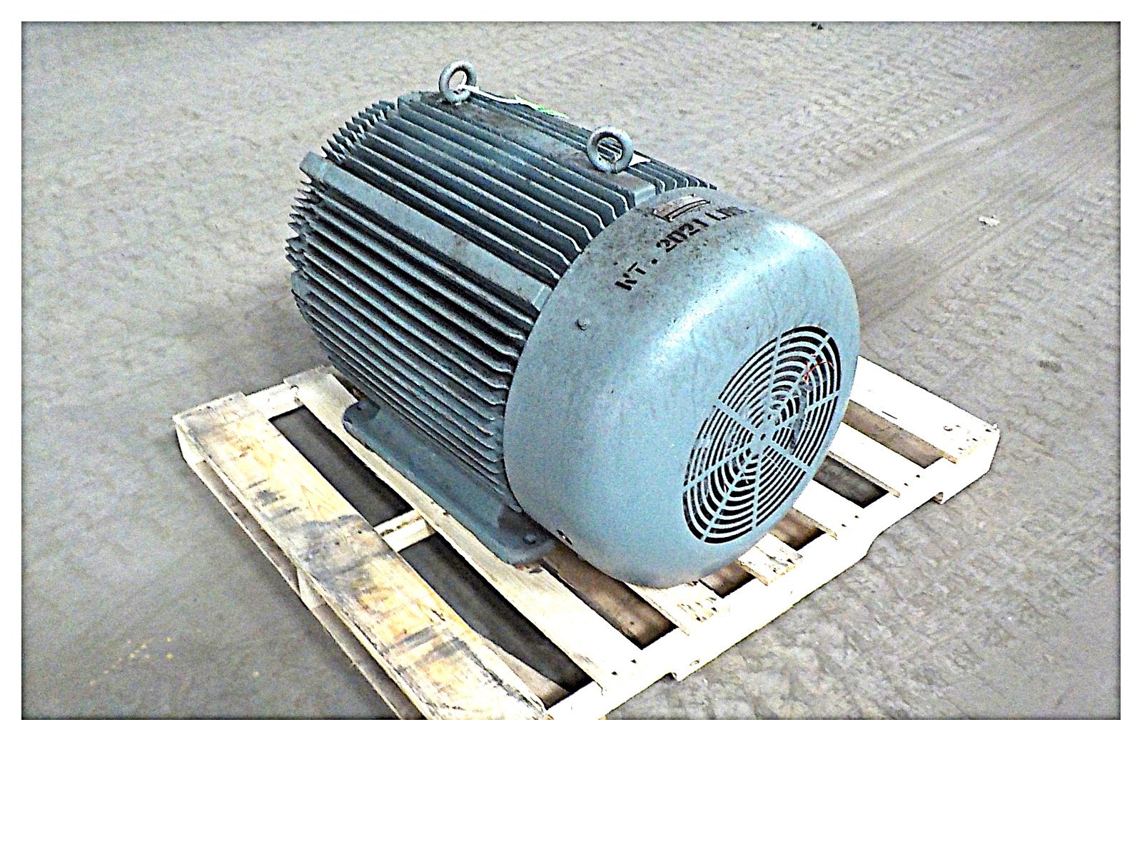 12195400000 e65e26f2347e76bb28c9ec41500380b1bb9d5d21