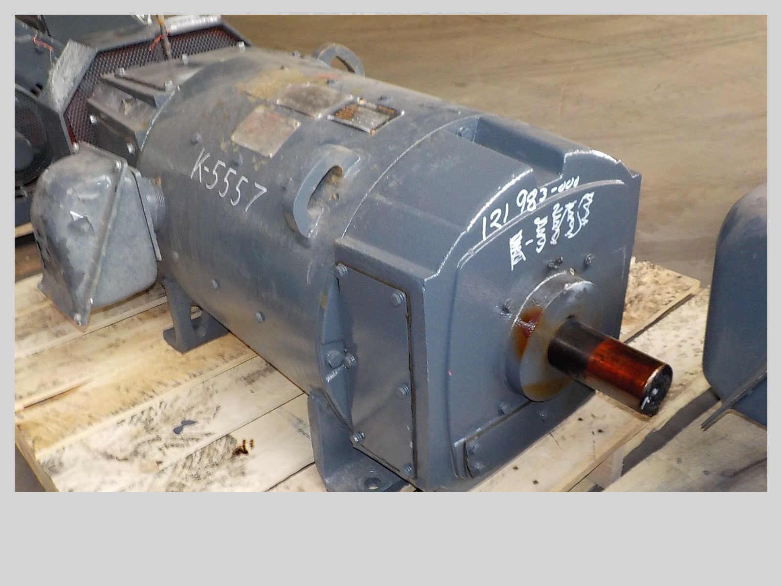 12198300000 7ed0f0ae7aba2613d3bacc929d9279843632f544