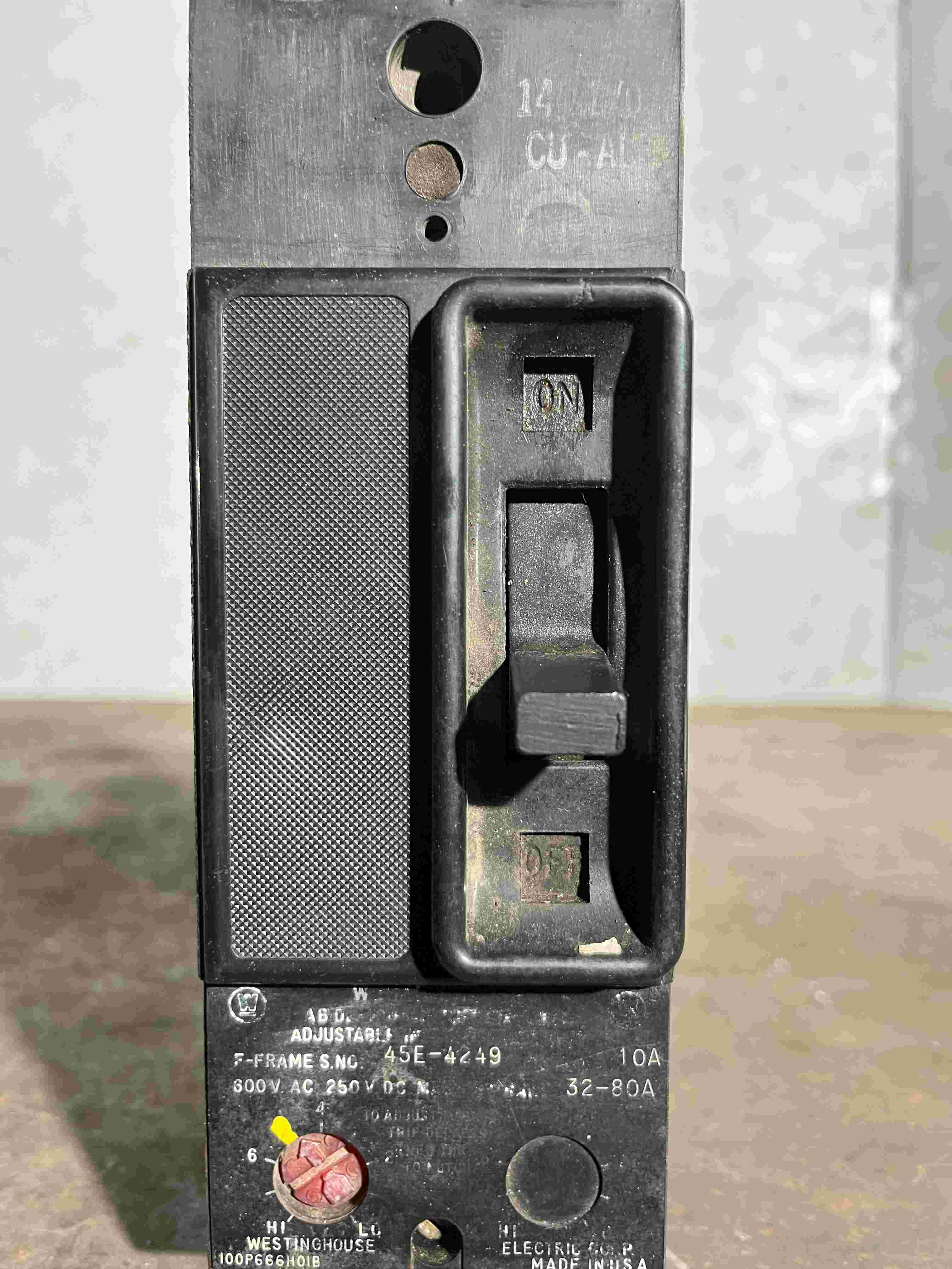 12273700000 5aeeb8e353a129f6e48fcaca0ed1d7d65a6e1892