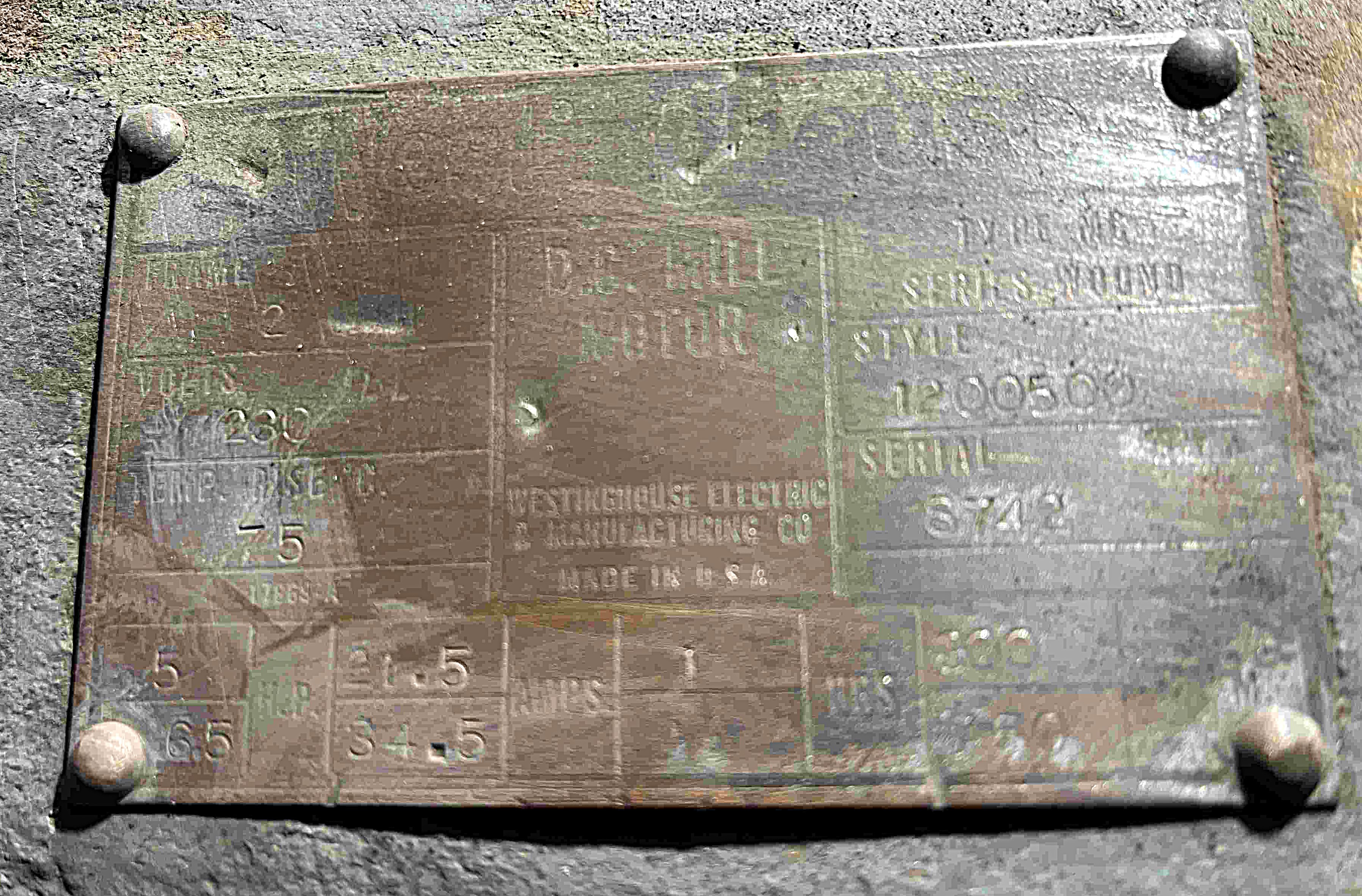 12303200000 638a8c9df8ac4e9dc948e797294330f3c42bd1a6