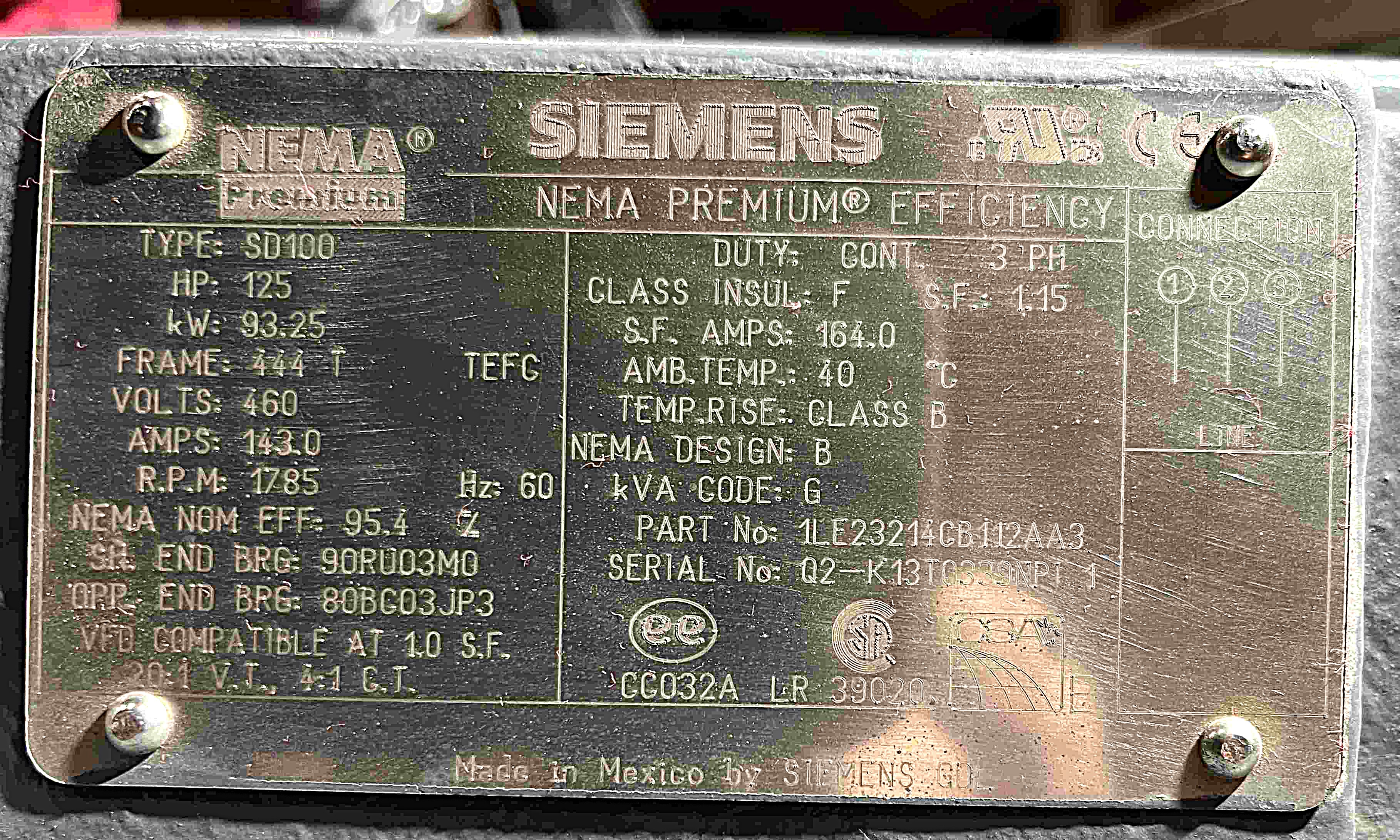 12318300000 1cf3db607fc7cc9bbd1b2f165d56d838331a5f92